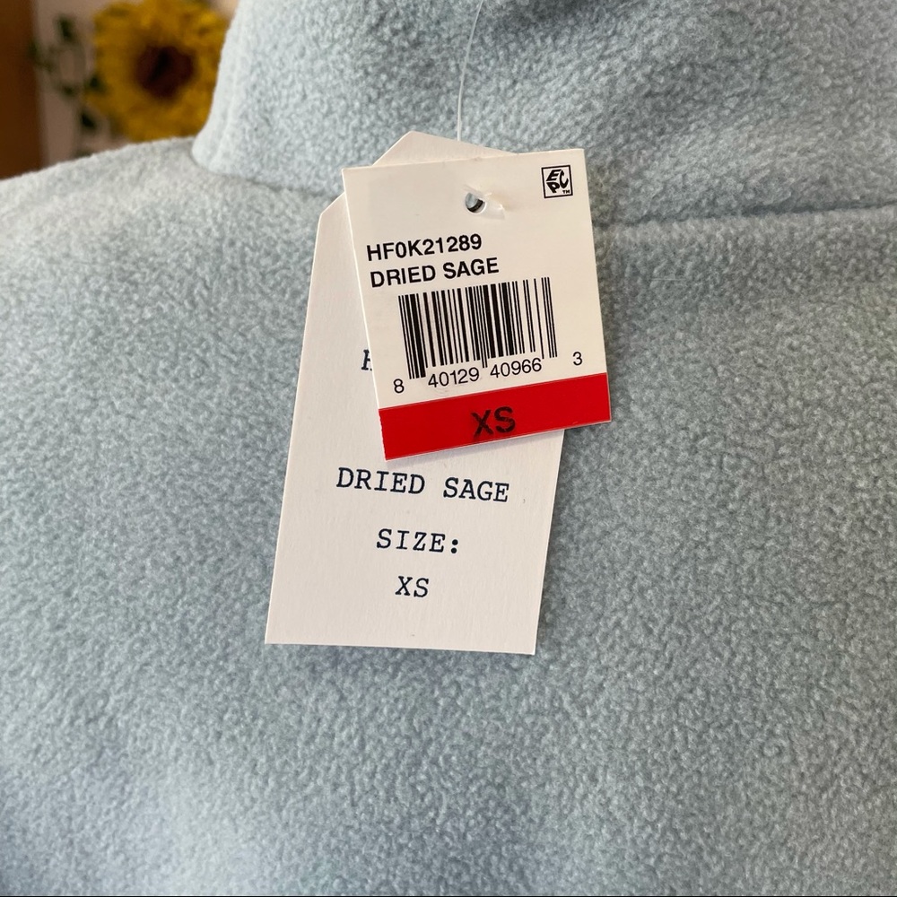 Add in item only : tried sage, blue crop top, high neck sweater - Picture 6 of 10